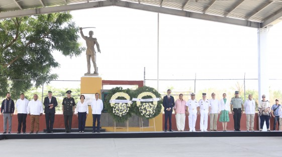 Veracruz conmemoró el 160 aniversario de la Batalla de Camarón, episodio de gloria militar mexicana contra un destacamento de la Legión Extranjera en 1863, en defensa de la soberanía; batalla que dio pie a la hermandad entre México y Francia, dejando como legado la dignidad, humanismo, valentía y resistencia.