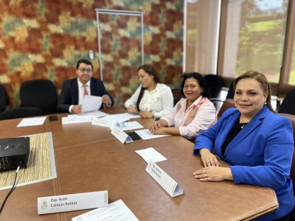 Como parte de las actividades de su Programa Anual de trabajo, la Comisión Especial para la Atención y Seguimiento de la Regularización y Situación Jurídica de los Predios Escolares, presidida por la diputada Eusebia Cortés Pérez, analizó y firmó la Opinión Técnica respecto a la regularización de terrenos de seis instituciones educativas en la entidad.