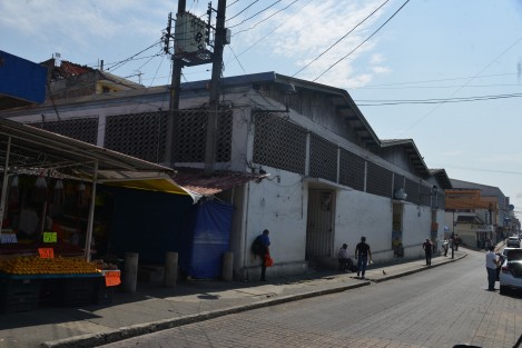 Mencionó que el próximo que podrían atender es el Galeana, ubicado en la calle Poeta Jesús Díaz en la zona centro de Xalapa, dijo que está prevista la inversión, para mejorar los  problemas graves de gas, de agua, de drenaje, etc.