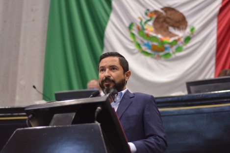 El diputado Jaime Enrique de la Garza Martínez presentó al Pleno la iniciativa con proyecto de decreto que reforma y adiciona diversas disposiciones del Código Financiero y de la Ley sobre el Sistema Estatal de Asistencia Social, ambos ordenamientos del estado y que propone que el Impuesto Adicional para el Fomento a la Educación sea utilizado para mejorar la calidad de la educación en la entidad y el desarrollo pleno de la infancia.