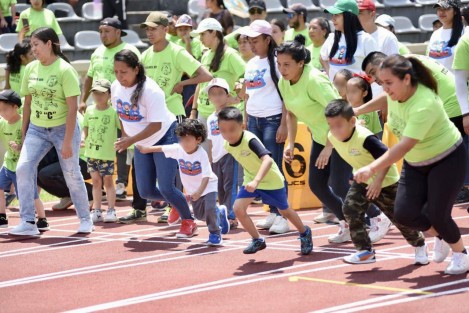 Fue inaugurada la Quinta Olimpiada Familiar de Atletismo en el emblemático estadio Heriberto Jara Corona, organizado por las Supervisiones Escolares 105 Preescolar Jardines Foráneas Xalapa y Educación Física 52 Xalapa.
