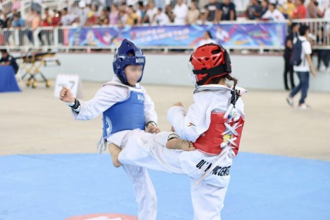 Este fin de semana en la ciudad de Veracruz se llevó a cabo la X Copa de la Amistad Taekwondo Veracruz 2023, con el aval de la Federación Mexicana de Taekwondo, la UUCTKD y con la coordinación del Instituto Veracruzano del Deporte y participación 900 atletas y entrenadores de varios municipios veracruzanos, así como de CDMX, Estado de México, Puebla, Tlaxcala, Tabasco, Chiapas, Quintana Roo, Yucatán, Querétaro, Jalisco, Oaxaca e Hidalgo.