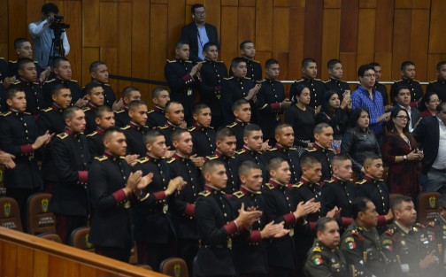 Aspectos del evento en el que el Congreso del Estado de Veracruz rindió homenaje al Heroico Colegio Militar por el 200 Aniversario de su fundación.  