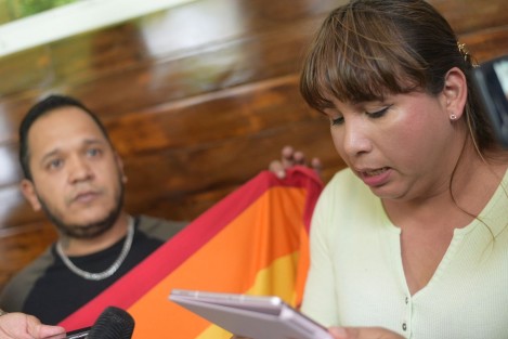  Los activistas Leonardo Ruiz y Freda Hernández condenaron los actos de homofobia contra jóvenes del Puerto de Veracruz que fueron víctimas de abuso por parte de policías.