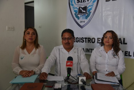 El secretario general Enrique Cruz Caseco informó que después de 6 años de crecimiento constante el Comité Ejecutivo Estatal del SIEV realizó la gestión ante la Secretaria de Educación en Veracruz y el Tribunal Federal, para obtener la clave correspondiente y así afiliar de manera legal a personal del sistema federal.