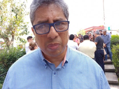De acuerdo con Ramón Domínguez Polo, secretario general del SMV, la subdirectora de la secundaria, Lidia Adriana Ramos Maldonado, ha acosado laboralmente a los agremiados de la organización sindical mencionada. 