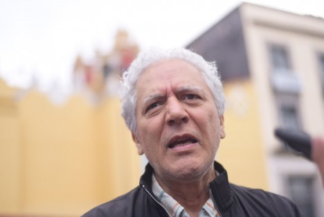 Por su parte, el ex rector de la UV, Raúl Arias Lovillo, y el ex alcalde de Xalapa, Hipólito Rodríguez, ven represión en el hecho.  