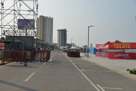 Así va la instalación del Salsádromo en Boca del Río, Ver..  Según el secretario de turismo lleva un avance del 95 por ciento y comentó que está prácticamente listo para el arranque del Salsa Fest 2023 que inicia mañana.