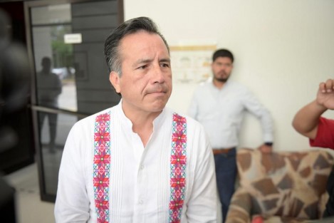  A partir del lunes 12 de junio y hasta el 12 de julio próximo, el Gobierno del Estado, en coordinación con las autoridades municipales de la zona, intensificará la campaña No te la juegues con las drogas, en colonias populares donde se detecten personas, sobre todo jóvenes, en riesgo de ser enganchados, declaró el Gobernador Cuitláhuac García