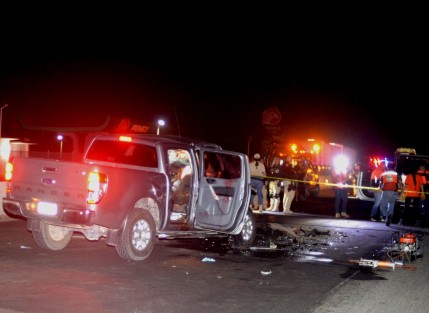 Dos muertos y dos heridos fue el saldo d. un accidente sobre la carretera  Xalapa- Veracruz, fue a 500 metros de la caseta del plan de Río. 