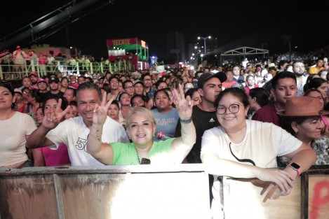 La asistencia total de 427 mil personas, ocupación hotelera del 99 por ciento y una derrama económica de 633 millones 241 pesos, fueron los resultados del Salsa Fest, evento organizado por el Gobierno de Veracruz del 1 al 3 de junio.