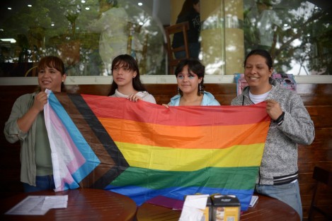  Estudiantes de posgrado de la Universidad Veracruzana, integrantes de la comunidad LGBT+, advirtieron que dentro de la institución hay alumnos que han sufrido discriminación por su preferencia sexual. 