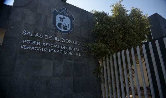 A través de un comunicado, la Fiscalía General del Estado informó que no se cuenta con elementos para justificar la prisión preventiva como medida cautelar de Angélica N, por los hechos posiblemente constitutivos de delito señalados por los elementos aprehensores.

