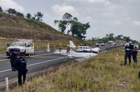 Ni el piloto ni los dos pasajeros  resultaron heridos de gravedad. La circulación vehicular fue cerrada por espacio de varios minutos, siendo habilitado un tramo lateral para agilizar la vialidad.

