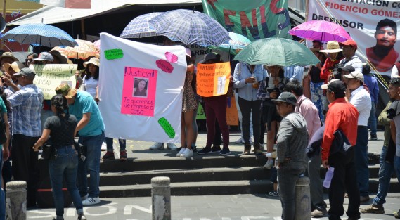 Familiares de Miriam Iranis Vázquez Herrera, elemento de la Fuerza Civil de la Secretaría de Seguridad Pública, está desaparecida desde el día 30 de mayo; la última vez fue vista en Cardel, municipio de La Antigua.