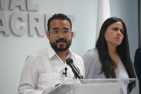 El diputado panista Miguel Hermida aclaró que el ex gobernador Miguel Ángel Yunes Linares no es su jefe, sólo tienen coincidencias políticas. 
