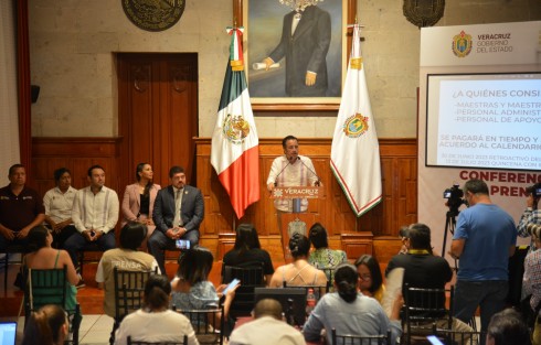 Junto a secretarios de despacho, el gobernador Cuitláhuac García confirmó que el 30 de junio se pagará el retroactivo del incremento salarial prometido para docentes y el 13 de julio será la quincena con el incremento.