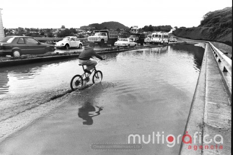 Algunos años atrás, cuando el boulevard Xalapa - Banderilla, sí tenía agua. 
