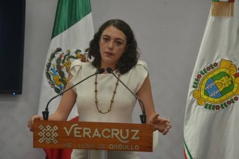 La secretaria de Protección Civil en Veracruz, Guadalupe Osorno,  informó que hasta el momento –corte de las 9 horas– sólo está controlado en un 55% el incendio en las faldas del Cofre de Perote, con una afectación hasta el momento de 150 hectáreas.