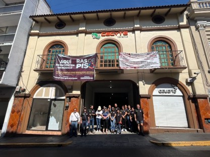 Trabajadores del CECYTE se unieron al paro nacional y mantienen plantón afuera de las oficinas de la calle Carrillo Puerto de la Capital. Reclaman adeudo del aumento salarial que tienen 2 años esperando.