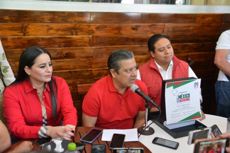 El presidente del PRI en Veracruz, Marlon Ramirez Marín, dijo que denunciará a funcionarios estatales y federales que han realizado actos de campaña adelantados en busca de la gubernatura del  Estado.