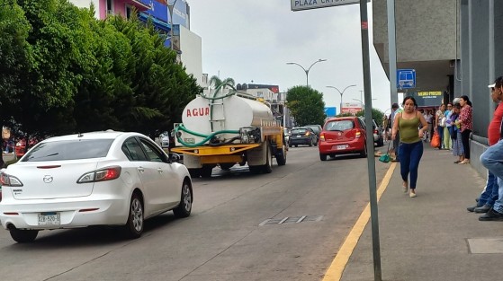 Vida cotidiana.  ¡Aguas va!
