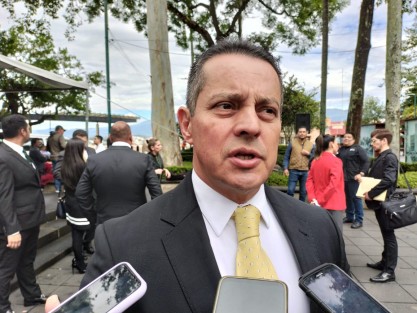 Los municipios del norte de Veracruz son los que enfrentan el mayor problema por desabasto de agua, entre ellos Poza Rica, Álamo, Tuxpan, Cerro Azul y Naranjos.
De acuerdo con el titular de la Comisión del Agua del Estado de Veracruz (CAEV), Félix Jorge Ladrón de Guevara Benítez, en la pasada ola de calor fue mucho peor este problema en esas regiones de la entidad. 
