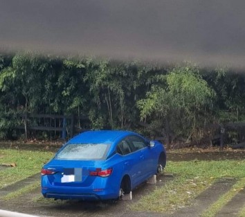 Vecinos de fraccionamientos del municipio Emiliano Zapata piden a la policía municipal y SSP realicen rondines en la zona, pues constantemente los vehículos sufren el robo de sus llantas, tanto los estacionados en vía pública como en garage.