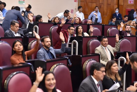 El Pleno de la LXVI Legislatura aprobó el Dictamen de la Comisión de Hacienda del Estado que autoriza al Poder Ejecutivo estatal, por conducto de la Sefiplan, la Subsecretaría de Finanzas y Administración y de la Dirección General de Patrimonio del estado para que celebren contrato de comodato con la persona moral privada Baloncesto, Campamentos y Actividades Deportivas, A.C. sobre el Auditorio Benito Juárez, ubicado en el municipio de Veracruz.

