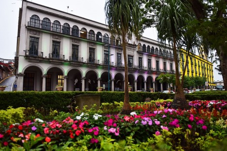  De acuerdo con las Condiciones Generales de Trabajo que rigen al personal al servicio del Ayuntamiento de Xalapa, los próximo días 3 y 4 de julio los empleados sindicalizados tendrán descanso obligatorio por la celebración de la edición 99 del Carnaval de Veracruz.