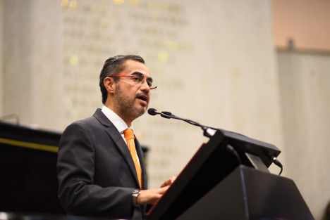 El Pleno de la LXVI Legislatura aprobó el dictamen de la Comisión Permanente de Gobernación que adiciona la fracción XLVIII Bis al Artículo 35 de la Ley Orgánica del Municipio Libre, con lo que se establece como atribución de los ayuntamientos el impulso de una eficiente y eficaz política de Mejora Regulatoria mediante el diseño y la ejecución de estrategias sustentadas en principios, bases, procedimientos, instrumentos y acciones en términos de lo previsto por la legislación aplicable.

