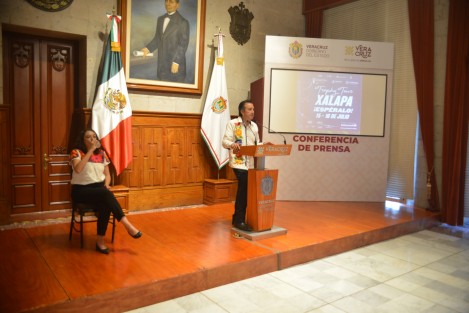  El gobernador Cuitláhuac García Jiménez confirmó que ya fueron localizados los cuerpos de Miguel Martínez Reyes y Miriam Iranís Vázquez Herrera, policías estatales integrantes de la Fuerza Civil perteneciente a la Secretaría de Seguridad Pública de Veracruz.