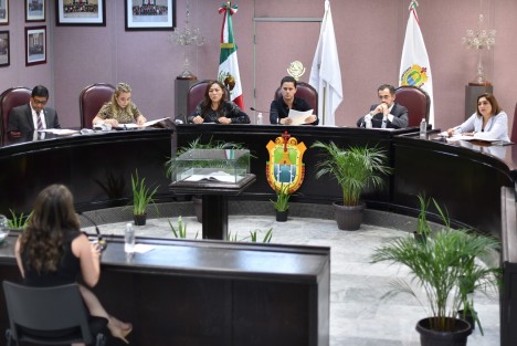 En cumplimiento a la base cuarta de la Convocatoria, aprobada el pasado 30 de junio por el Pleno de este Congreso, la Comisión Permanente de Vigilancia realizó las entrevistas a 12 personas aspirantes a ocupar la titularidad del Órgano Interno de Control (OIC) del Órgano de Fiscalización Superior del Estado (Orfis), quienes dieron a conocer formación académica, logros personales y profesionales, así como las acciones que implementarían en caso de ser elegidos para el cargo.

