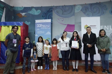 El día de hoy ha concluido de manera exitosa la 33ª Feria Nacional del Libro Infantil y Juvenil, organizada por el Instituto Veracruzano de la Cultura. Durante los últimos diez días del mes, el Colegio Preparatorio de Xalapa estuvo pleno de historias, libros, cine, música y diversión.