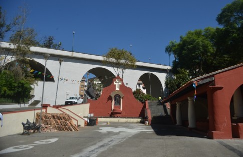 De acuerdo con el Edil, será el próximo 17 de agosto cuando este icónico barrio de la capital reciba el nombramiento como el primer Barrio Mágico de México con sede en Veracruz, distinción otorgada por la Secretaría de Turismo federal. 