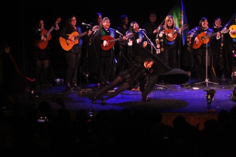 Este jueves dio inicio el 10° Festival de Tunas Femeniles en Xalapa, con un concierto en un repleto Teatro  J.J. Herrera. En un recorrido musical por diversos ritmos latinoamericanos se presentaron: de Colombia, Angelita Urueña, Liliana Fernández y el grupo folclórico Chizamwaka; de Chile, Andrea Andreu Muñoz;  y las tunas: Alondras de Puerto Rico, así como las anfitrionas, la Tuna Femenil Universidad Veracruzana.