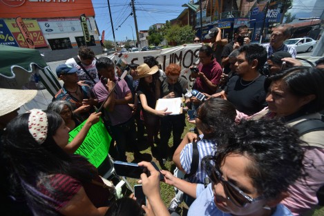 Opositores a la construcción del puente sobre Lázaro Cárdenas dijeron que es ilegal el reinicio de la obra, pues su amparo sigue en pie.