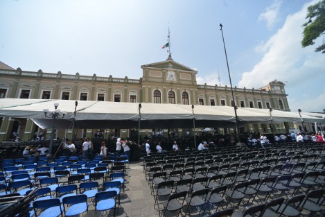  Ya se encuentra todo listo en Córdoba para recibir a Claudia Sheinbaum, aspirante a  presidir la Coordinación Nacional de los Comités de Defensa de la Cuarta Transformación. La ex jefa de gobierno de la CDMX, dirigirá un mensaje a miles de simpatizantes y militantes que la esperan a partir de las 16 horas en el Parque 21 de Mayo.