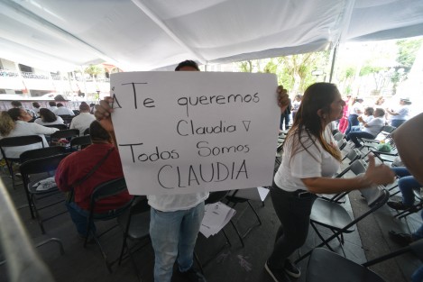  Ya se encuentra todo listo en Córdoba para recibir a Claudia Sheinbaum, aspirante a  presidir la Coordinación Nacional de los Comités de Defensa de la Cuarta Transformación. La ex jefa de gobierno de la CDMX, dirigirá un mensaje a miles de simpatizantes y militantes que la esperan a partir de las 16 horas en el Parque 21 de Mayo.