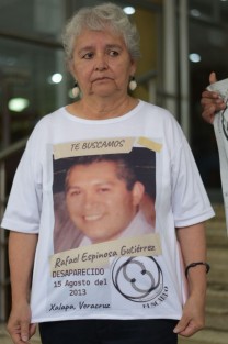 A diez años de su desaparición, los familiares de Rafael Espinoza Gutiérrez reiteraron su exigencia para que las autoridades investiguen su desaparición como un caso de desaparición forzada. 