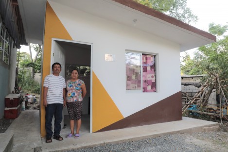 Desde la Secretaría de Desarrollo Social (SEDESOL) han sido implementadas estrategias que buscan mitigar la problemática habitacional como 10 mil 783 cuartos-dormitorio, 16 mil 924 pisos firmes, mil 903 techos y mil 509 muros.