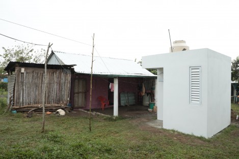 Desde la Secretaría de Desarrollo Social (SEDESOL) han sido implementadas estrategias que buscan mitigar la problemática habitacional como 10 mil 783 cuartos-dormitorio, 16 mil 924 pisos firmes, mil 903 techos y mil 509 muros.