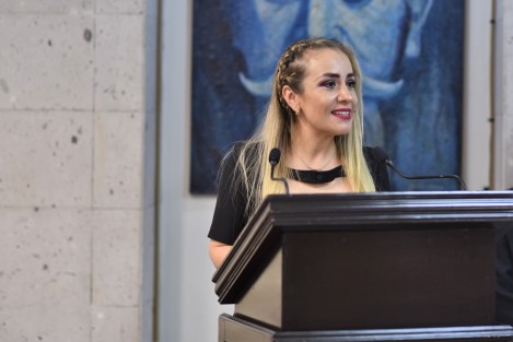 La diputada Nora Jéssica Lagunes Jáuregui presentó un Anteproyecto de Punto de Acuerdo, a fin de que el Congreso local exhorte a la Secretaría de Salud del Estado de Veracruz (SS) a informar a esta Soberanía sobre las políticas que ha implementado para brindar a los pacientes con enfermedades raras diagnósticos integrales, atención médica y medicamentos huérfanos necesarios para cada caso; asimismo, que informe si se cuenta con un Registro Estatal de Enfermedades Raras y cuáles son las acciones específicas que se han realizado para la creación del mismo.
