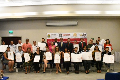 Se trata de un reconocimiento que otorga el Gobierno estatal a negocios que han implementado buenas prácticas en materia de gestión, innovación, certificación y competitividad, impulsando la presencia de sus productos y servicios a nivel nacional e internacional.
