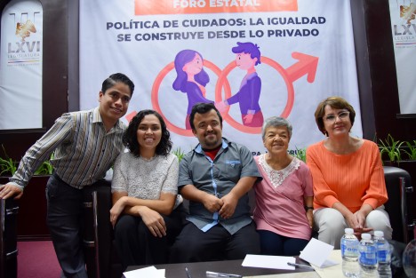 Al encabezar el foro Política de cuidados: la igualdad se construye desde lo privado, la diputada Ruth Callejas Roldán subrayó que, aun cuando hay avances en el nivel nacional en la materia, es necesaria una reforma integral para que el estado y los municipios hagan lo propio y garanticen este derecho a las y los ciudadanos.