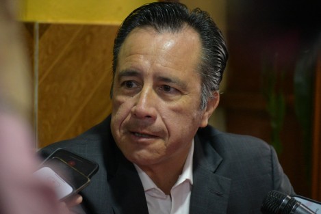 Cuitláhuac García dijo ver bien que la Secretaria de Energía se <em>apunte</em> como aspirante a la gubernatura de Veracruz, luego de haber concluido los trabajos en Dos Bocas.  