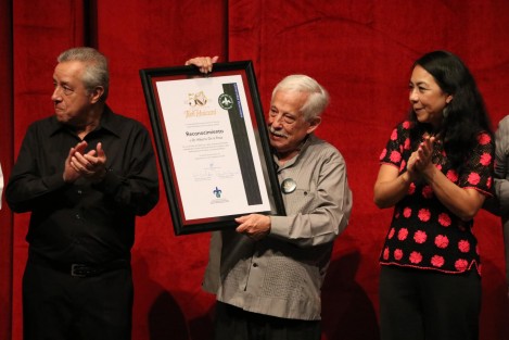 Con una presentación en el Teatro del Estado, este domingo el grupo Tlen Huicani celebró su 50 Aniversario.