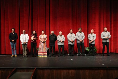 Con una presentación en el Teatro del Estado, este domingo el grupo Tlen Huicani celebró su 50 Aniversario.