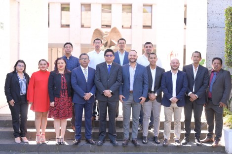 La Secretaría de Fiscalización del Congreso del Estado de Veracruz, a cargo de Everardo Domínguez Landa, realizó en la explanada principal del Palacio Legislativo un acto cívico para conmemorar el 176 aniversario del sacrificio de los Niños Héroes de Chapultepec. 