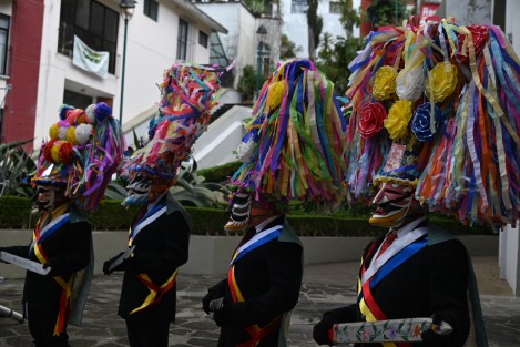 Funcionarios de la  Secretaría de Turismo presentaron el Tercer Festival Nacional Máscaras Danzantes, en el barrio mágico de Xalllitic en Xalapa, el cual será del 14 al 17 de diciembre en Coscomatepec.